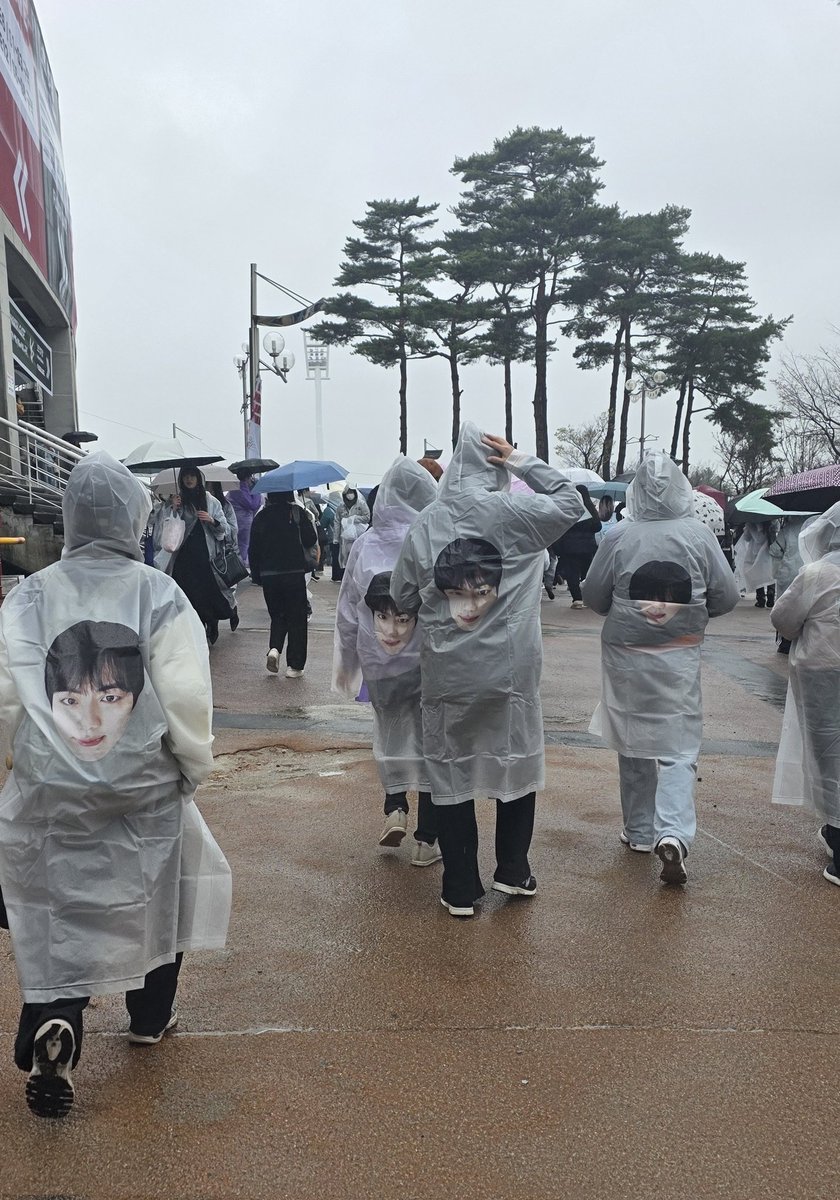 Z ⁷🐋🌙 👨🚀 🫂🐹 🎣 ARIRANG 가자 tweet media