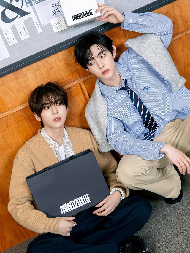 ZB1_FRANCE_FAN's tweet image. ( #AND2BLE ) • INSTAGRAM • 🎞️ 

➙ ★𝐀𝐍𝐃𝟐𝐁𝐋𝐄★ 

(1)

🦄 • #앤더블 @AND2BLE