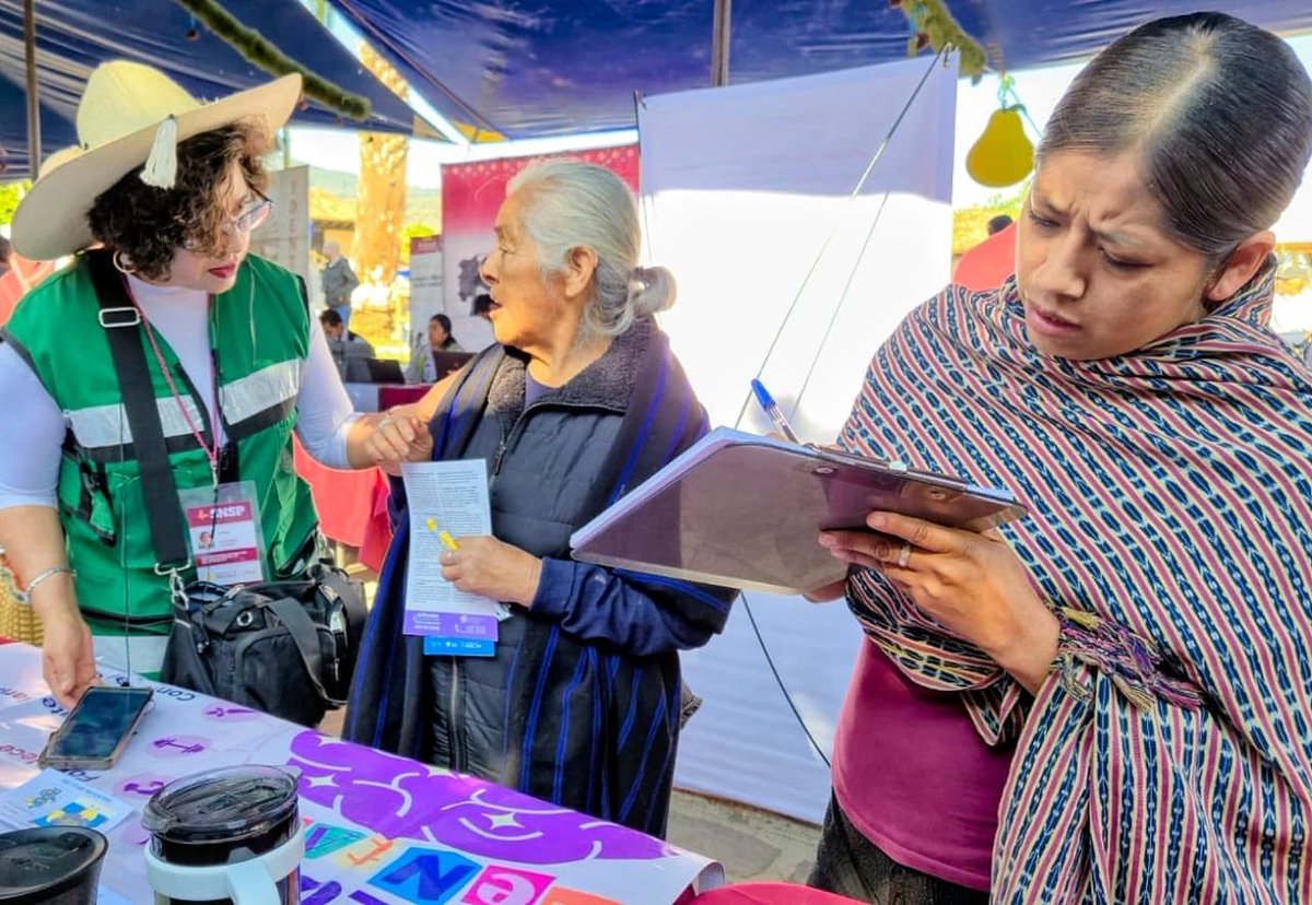 Hoy en #Cuanajo, Pátzcuaro, llevamos a cabo la #FeriaDeBienestar como parte del #PlanMichoacán por la Paz y la Justicia y del Plan de Justicia del Pueblo P’urhépecha, acercando acciones del <a href="/GobiernoMX/">Gobierno de México</a> a la comunidad.

A través de nuestro equipo en territorio, encabezado por el
