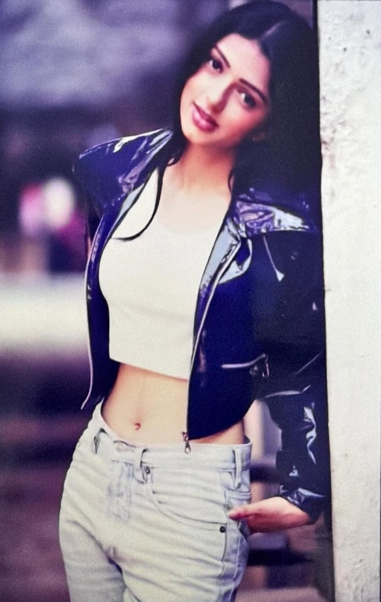 louvsets's tweet photo. Bhumika Chawla https://t.co/CeZhXT3wGU
