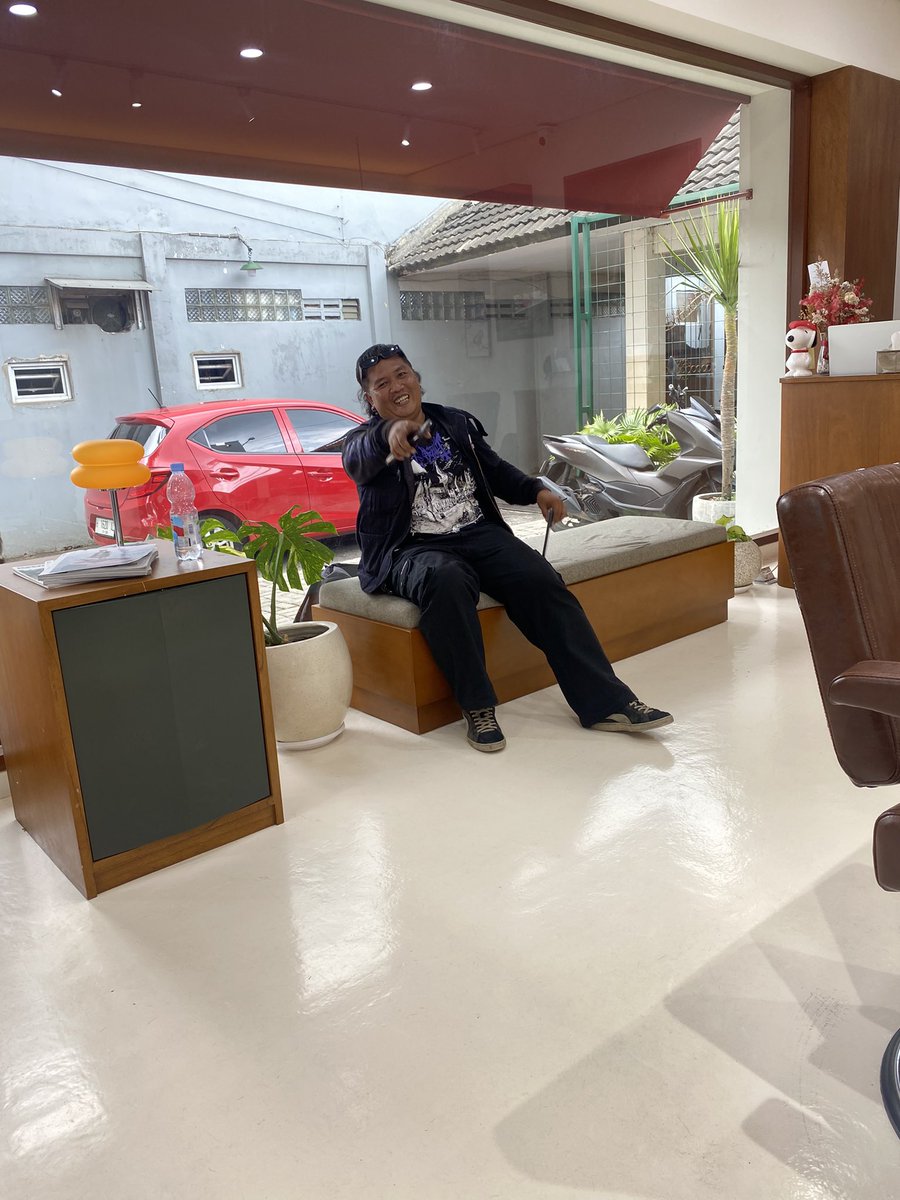 kipli spion tweet media