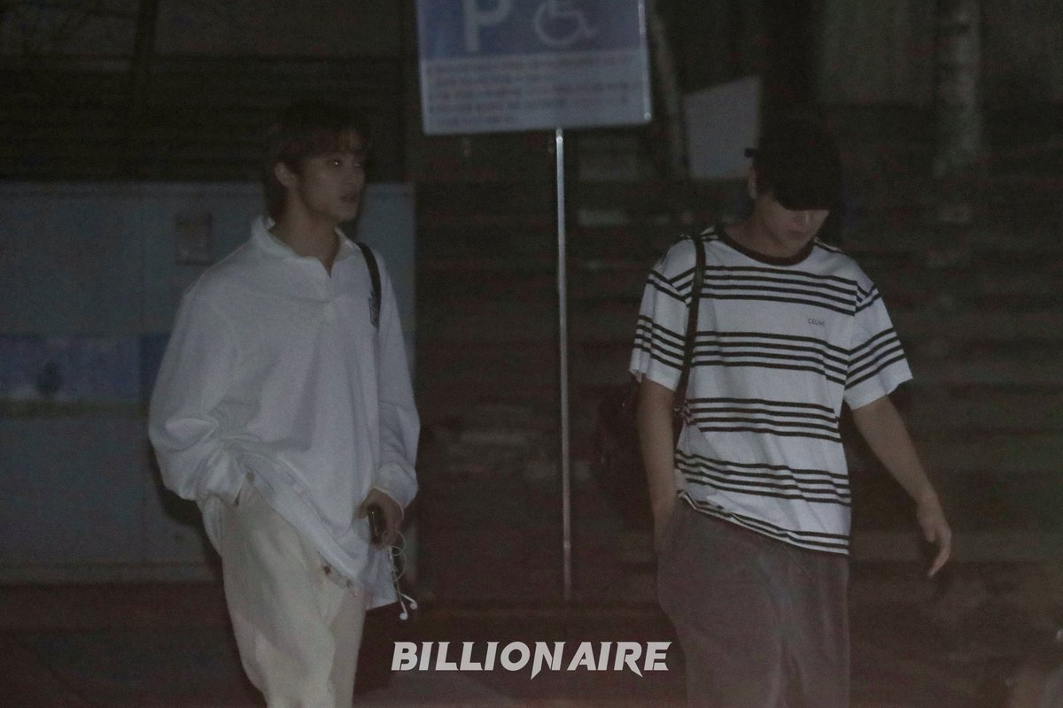 nct haechan &amp; his music producer bf (mark lee - ex nct)
*contoh