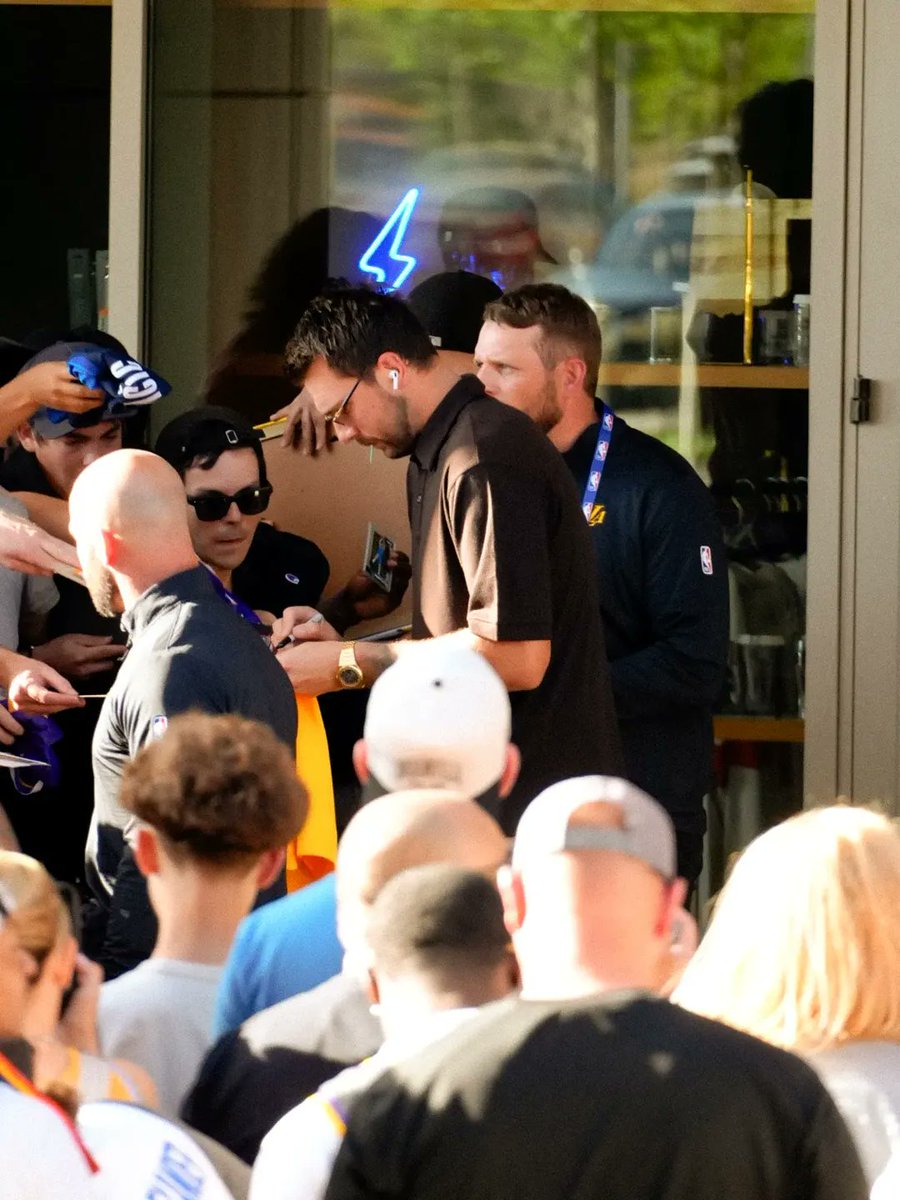 Luka Updates tweet media