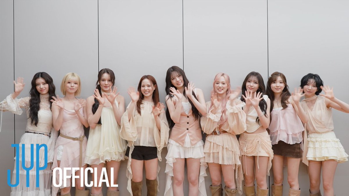 NiziU__official's tweet photo. NiziU「Dear･･･」TV SHOWS Behind

💐 https://t.co/IjBeD8U1dt

#NiziU #ニジュー #니쥬 #WithU
#GOODGIRL_BUTNOTFORYOU
#NiziU_Dear https://t.co/eG0pfoINiT