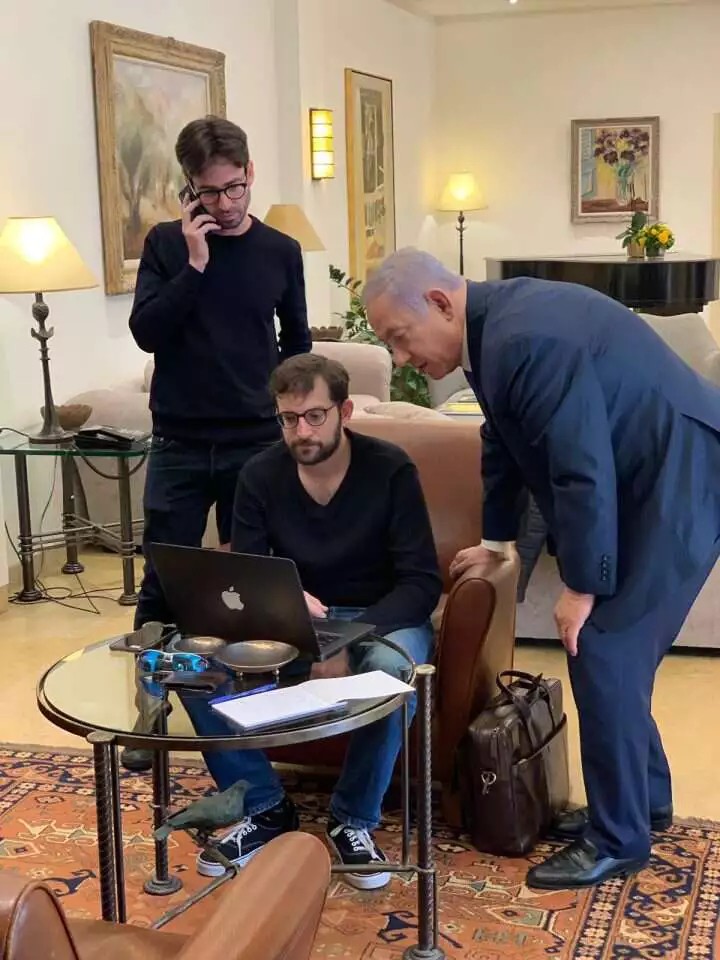 BarzelLab tweet media