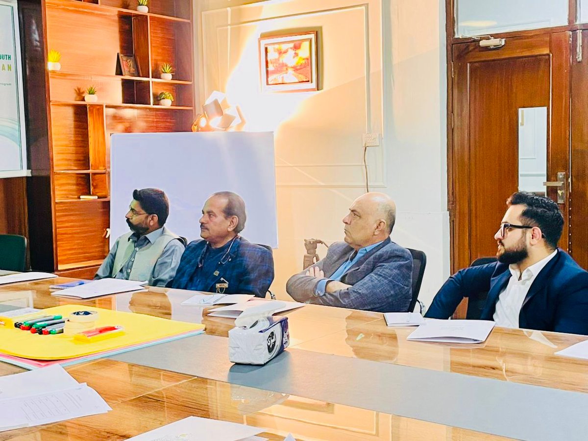 Rahnuma_FPAP's tweet photo. A policy workshop on the development of a roadmap for the socio-economic development of youth in Balochistan under PSDP schemes was held at the Directorate of Youth Affairs, Government of Balochistan. Regional Director R-FPAP Balochistan, Mr. Mushtaq Ahmed, attended the workshop and highlighted key challenges faced by youth in the province, including lack of education, poor health services, unemployment, coordination gaps, Life Skills-Based Education (LSBE), and issues related to Family Planning (FP) and SRH. He also shared various practical strategies and recommendations to address these challenges and emphasized the need for integrated, youth-centered policies to ensure sustainable development in Balochistan.

#RahnumaFPAP #RFPAP #YouthDevelopment #BalochistanYouth #PolicyDialogue #PSDP #YouthEmpowerment #SustainableDevelopment #LifeSkills #PublicPolicy