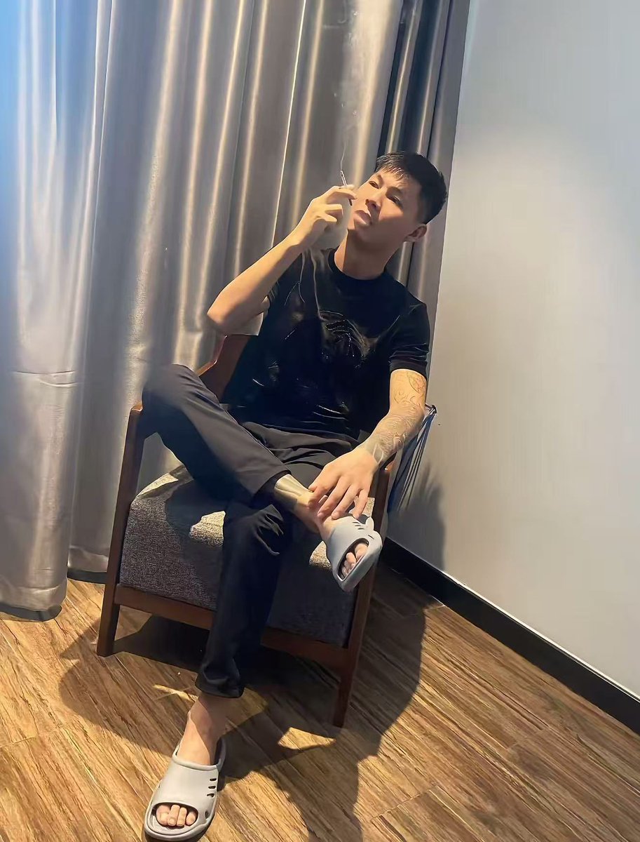 直男的狗 tweet media