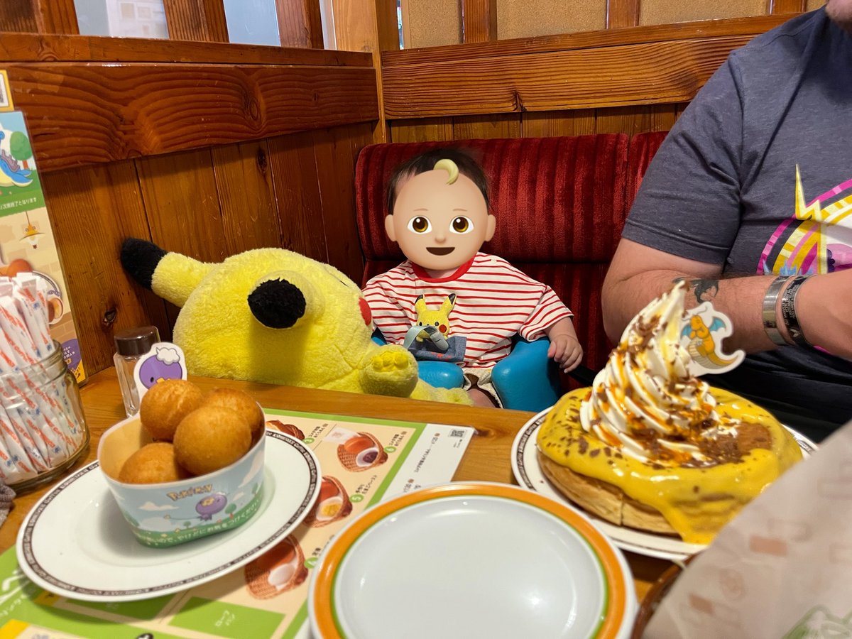 chocola0605's tweet photo. 初日からコメダ→おかげ庵をはしごしてポケモンコラボを満喫。お腹いっぱいすぎて動けない😴そしてポケモン全然わからないけど、豆菓子風チャーム？はお目当てのピカチュウだけ出なかった😭 https://t.co/fbGWFJTyCX