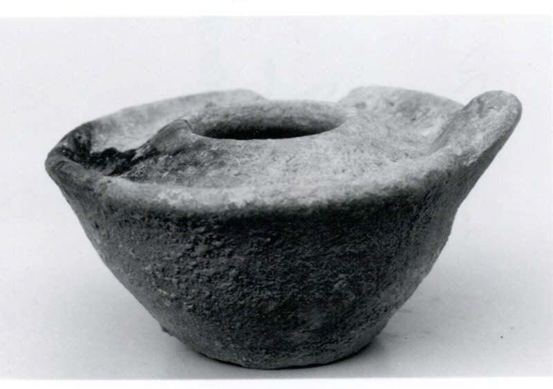 StoristArt's tweet image. Blown away by 'Lamp' (699) in ceramic. The fact that someone shaped raw earth into something that holds light over 1,300 years ago still gives me chills. Art truly defies time. 🔥✨ #CeramicArt #AncientArt #ArtHistory