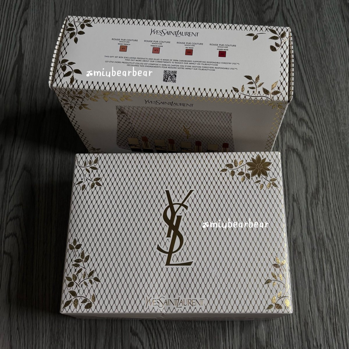miubearbear's tweet photo. ✖️เคลียร์สต็อก 

เซ็ตของขวัญ YSL rouge pur couture holiday 2024 

ยังไม่แกะ ในเซ็ตมีกระเป๋า + ลิป 4 แท่ง 1.3g

850 บาท รวมส่ง ems (from 3,200)

ซื้อที่ shop เกาหลี มีถุงให้

#ส่งต่อเครื่องสำอางค์ #ส่งต่อคสอ #yslthailand https://t.co/CGfmSoBcJp