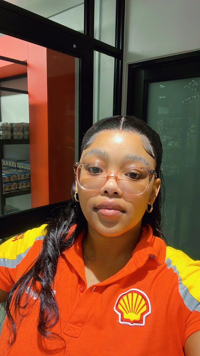 UMKHONTO uphethwe uhlanya tweet media