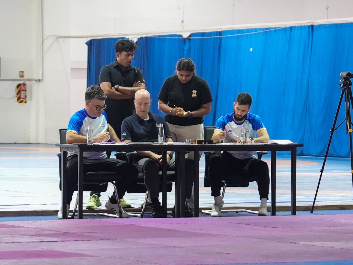 IIS_Vijayanagar's tweet image. Taekwondo Talent Hunt in full swing! 🔥

Technical sessions, sharp movements, and intense sparring rounds. 👊

The boys and girls are leaving nothing behind on the mat. 💥

Plenty of talent and grit on display, with every round raising the bar. ⚡

#TeamIIS #Taekwondo #Talent