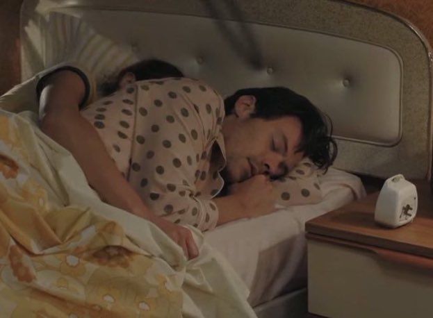 bharriecomfort's tweet photo. little spoon https://t.co/2r0TFpgXaK
