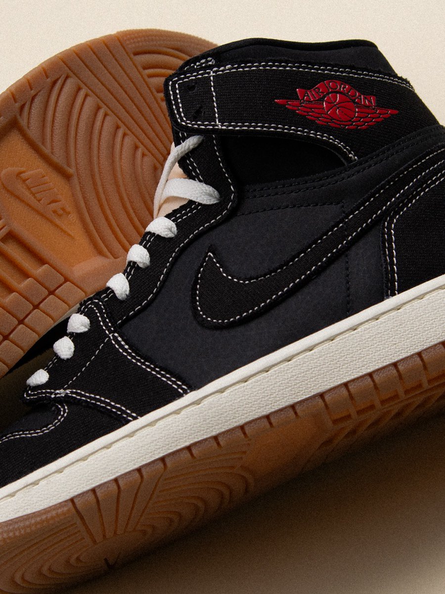 Champs Sports tweet media