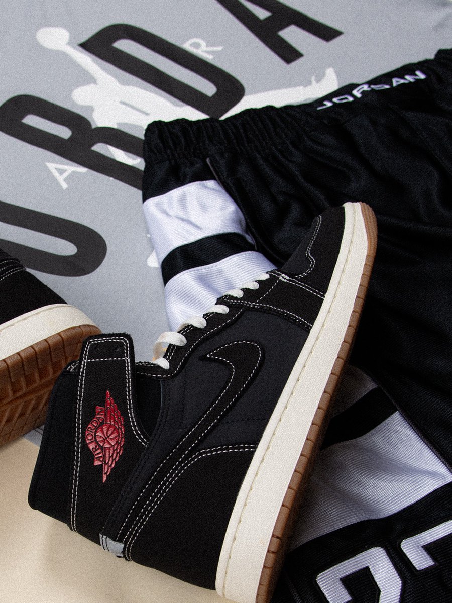 Champs Sports tweet media