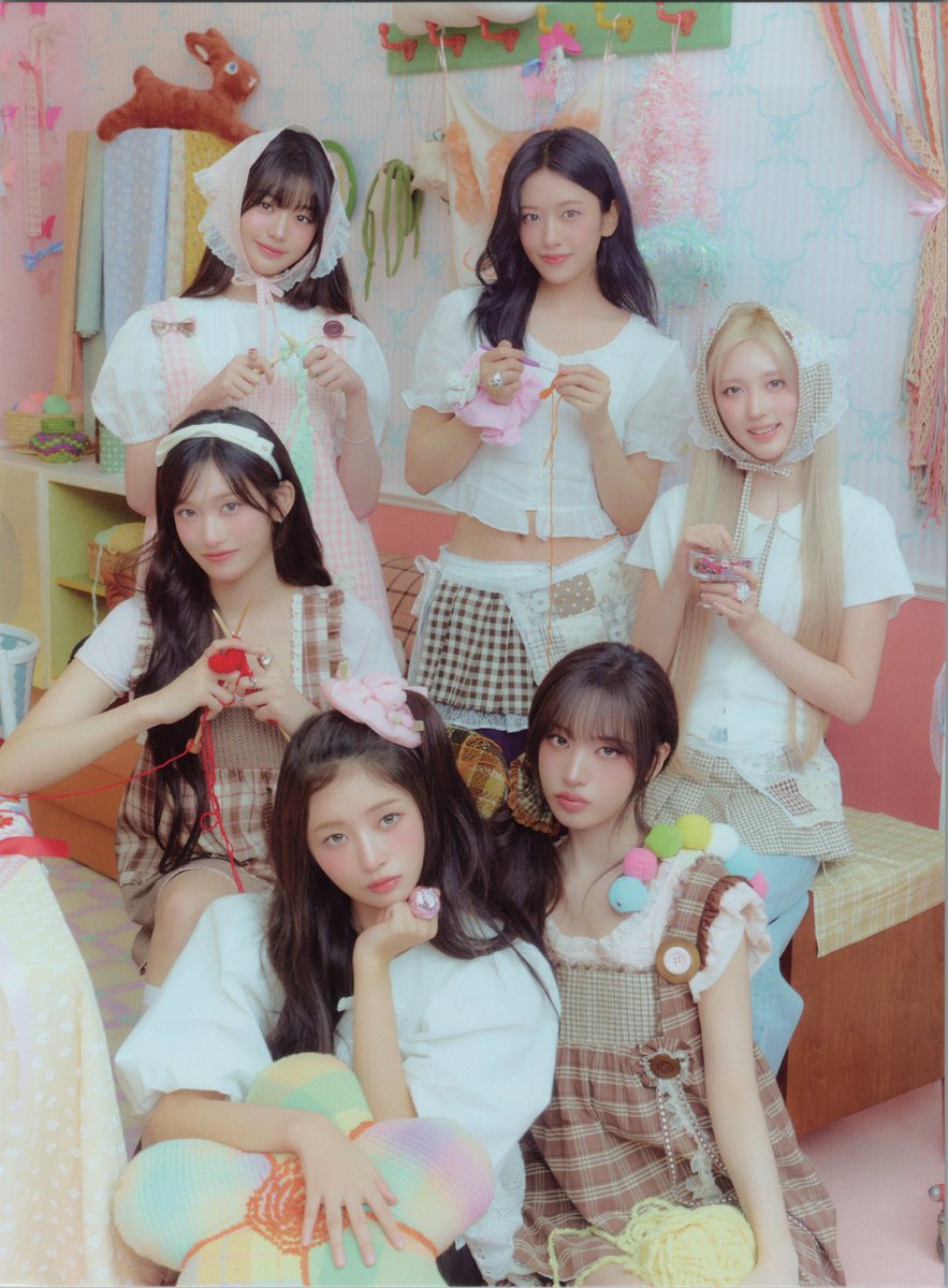 IVE GALAXY tweet media