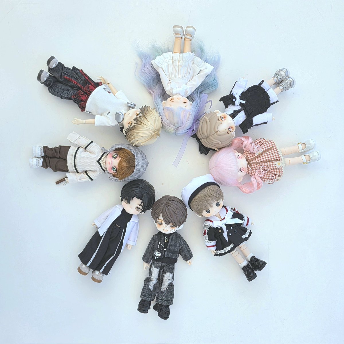 *✧･ 빈칸 ･✧* tweet media