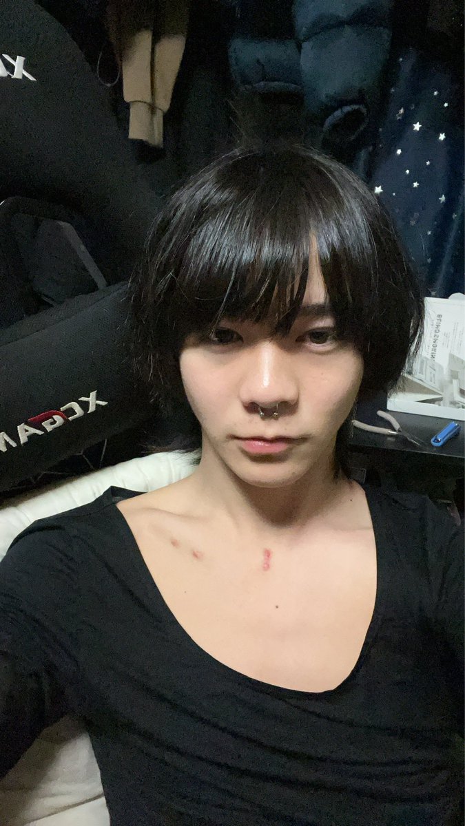 Potato5351's tweet photo. 髪切るよー https://t.co/xipoEdpkpq