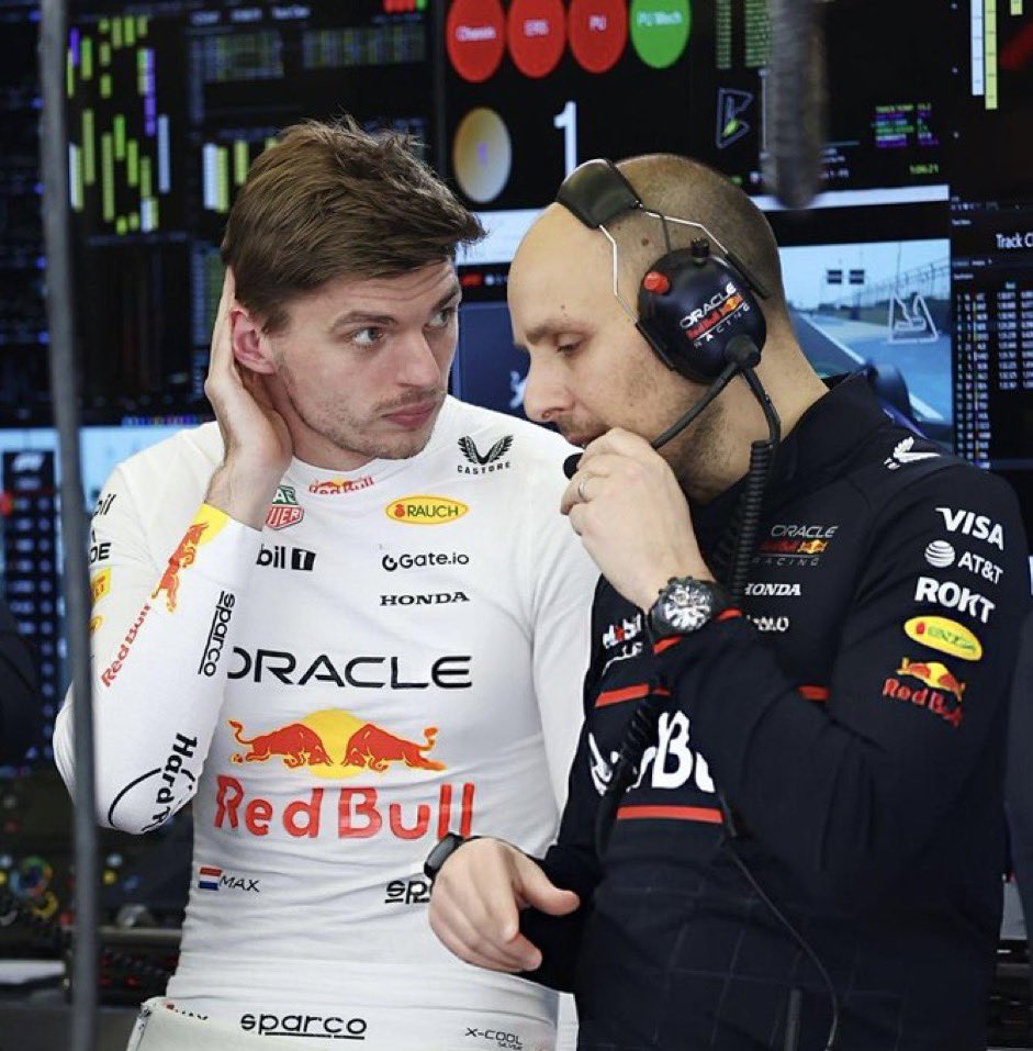 mandarthalorian's tweet image. erik reported his departure everyone pack up your bags #we are next