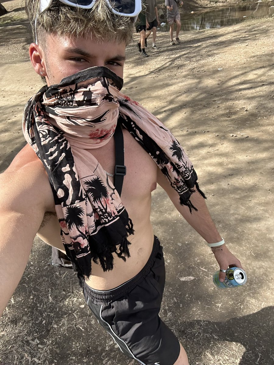 kyusskory tweet media