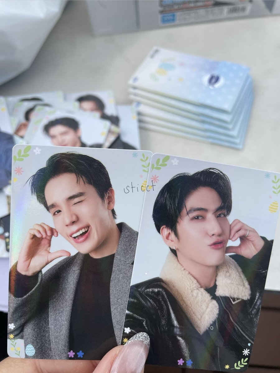 nis 🐣 tweet media