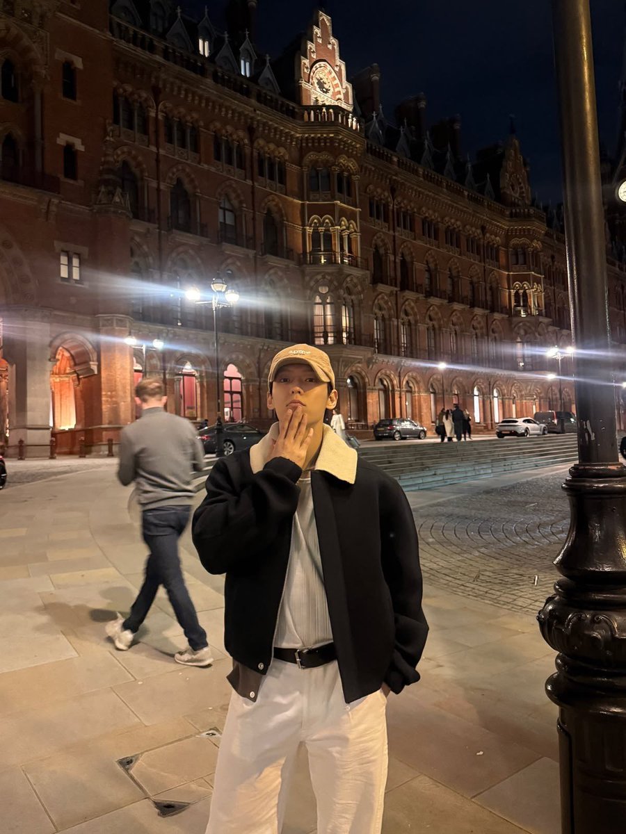 Guli 굴리 tweet media