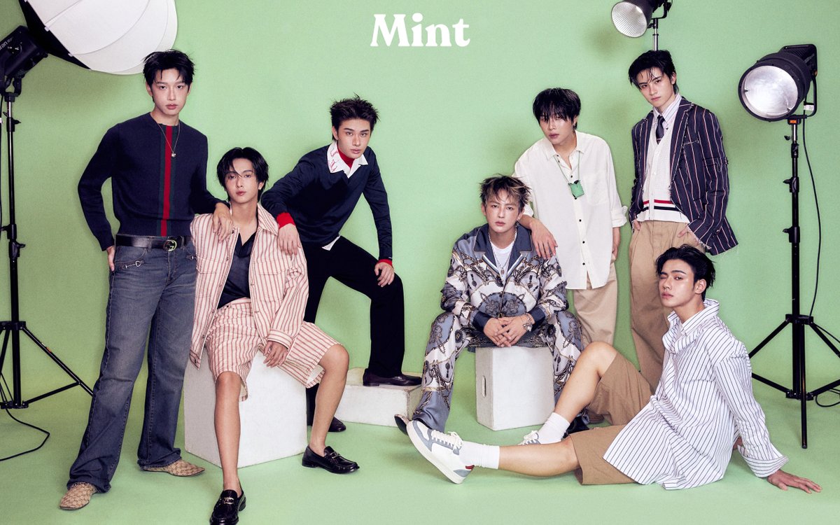 นัดกันมาคูล! เสิร์ฟหล่ออีกเซ็ตของ BUS ‘ฮาร์ท-ไทย-เน็กซ์-คอปเปอร์-เอเอ-จั๋งธีร์-ภีมวสุ’ อวดลุคใหม่รับซัมเมอร์นี้จากหลากแบรนด์หรูคอลเล็กชั่นฤดูใบไม้ผลิและฤดูร้อน 2026 ถ่ายแฟชั่นกับ Siam Paragon World Fashion Trend SS26 curated by Mint Magazine เห็นท่าโพสเดี่ยวแต่ละคนไปแล้ว