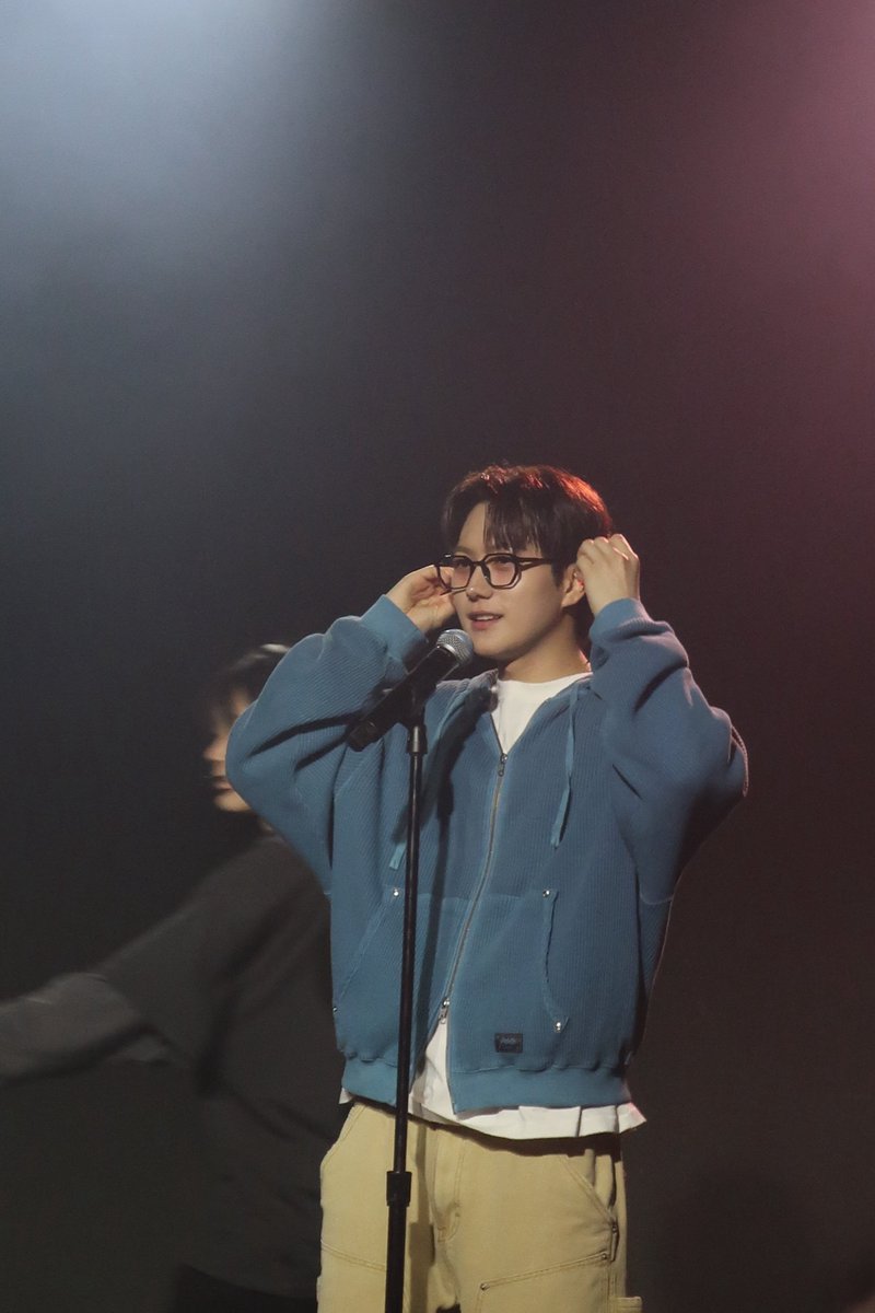 Dalyla is crying over JustB tweet media