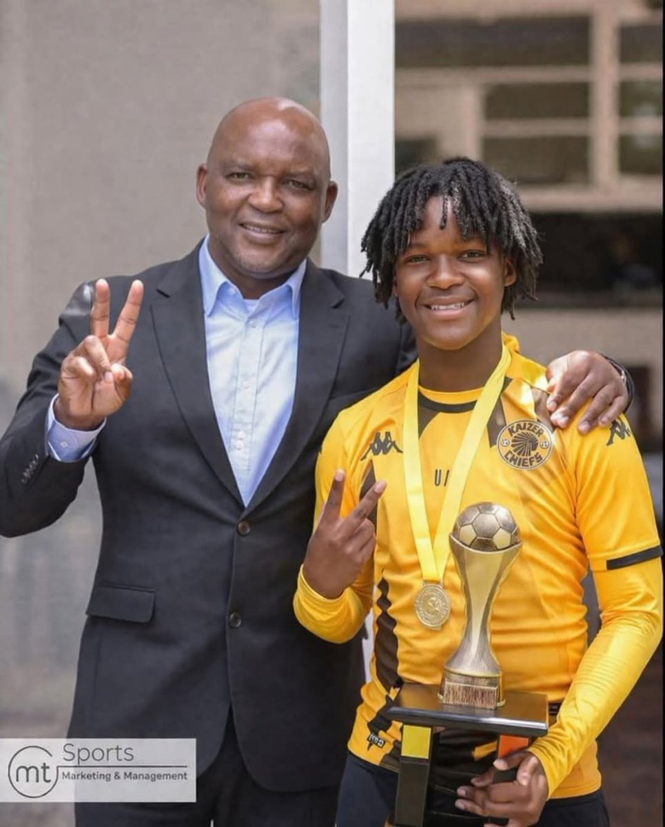 Siya from Gqebs tweet media