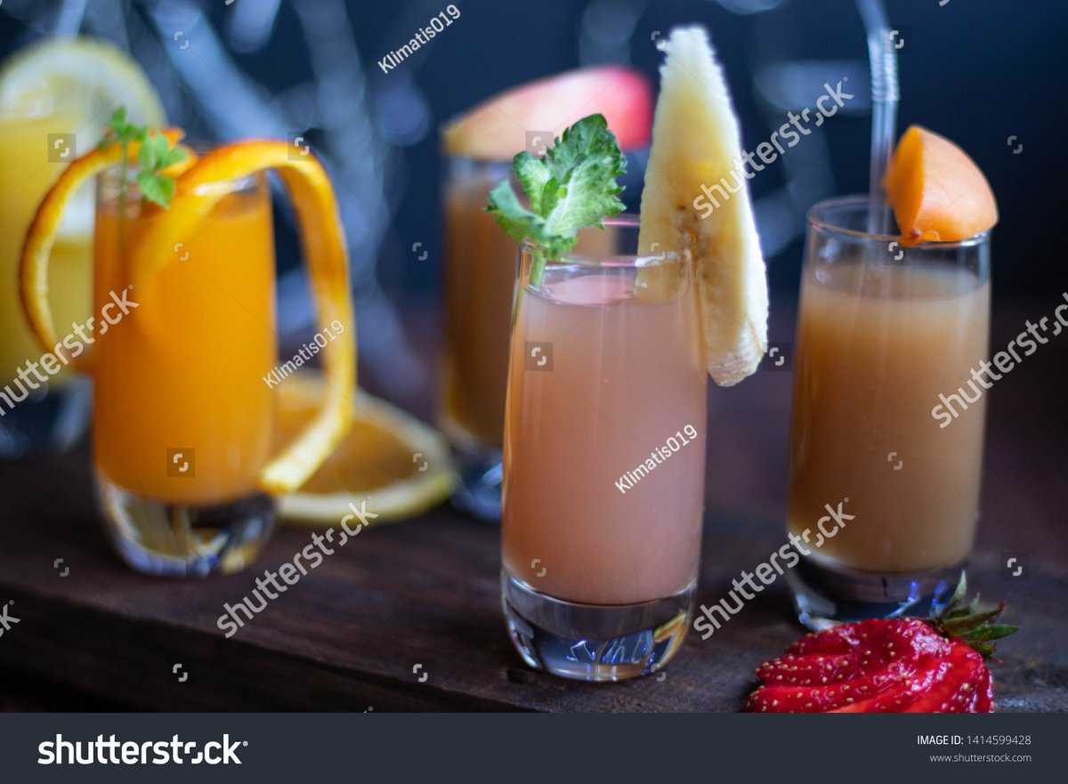 DZChris's tweet photo. 5-Minute Mango Ginger Fizz  Blend 1 ripe mango + 1 tsp grated ginger +  cup coconut water. Top with sparkling water u0026 a mint sprig. Cool, zesty, and zero added sugar—perfect for sunny days!   #QuickSips #HealthyDrinks https://t.co/YTFyELQYQY
