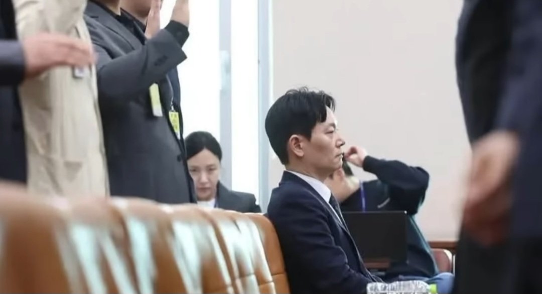 The leader of 9th Earth's the Strides Party: 영알못 tweet media