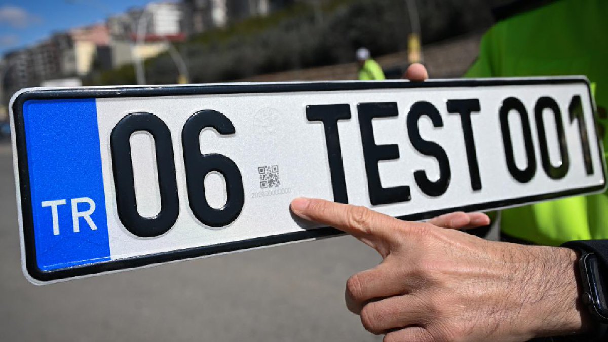 APP plakayı şoförler odası ücretsiz değiştirecek.