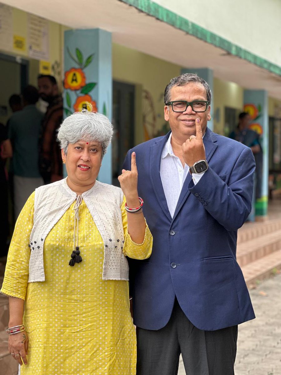 MetroRailKochi's tweet photo. Leading by example! 🗳️ Kochi Metro MD Loknath Behera and his spouse, Madhumita, cast their votes for the #KeralaAssemblyElection2026. Every vote is a step toward a stronger democracy. Have you made your mark yet? ☝️
#KeralaElections2026 #VoteForKerala #CivicDuty #KochiMetro https://t.co/0PhBnPXQWS