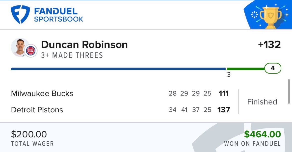 Fade Locks tweet media