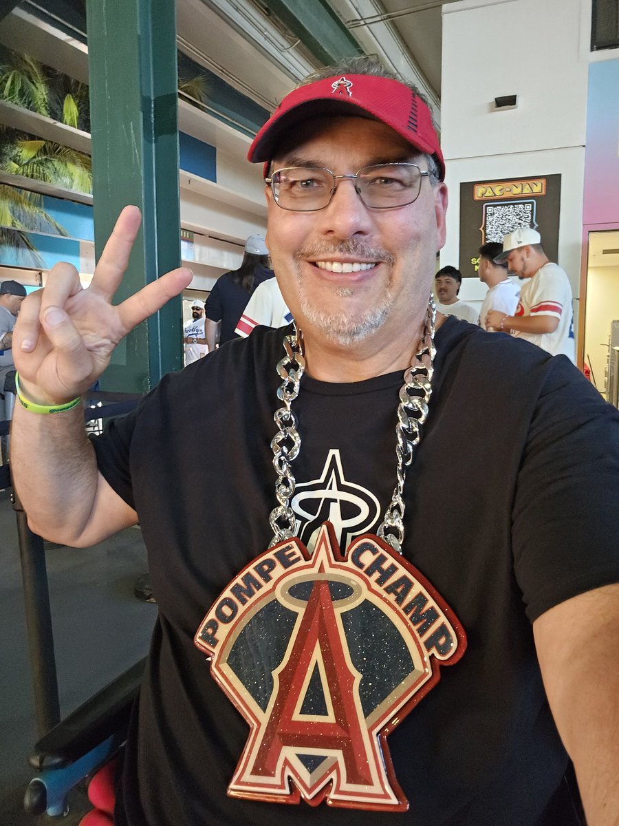 SoCal's Pompe Champ getting his GOAT 400 bobblehead! Swing Away 4 Pompe! Let's go Angel's! #RepTheHalo #smashingpompe #pompechamp #mdaambassador #pompestrong