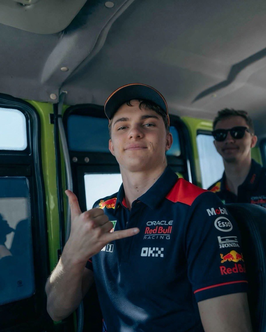 mia.81🏁 tweet media