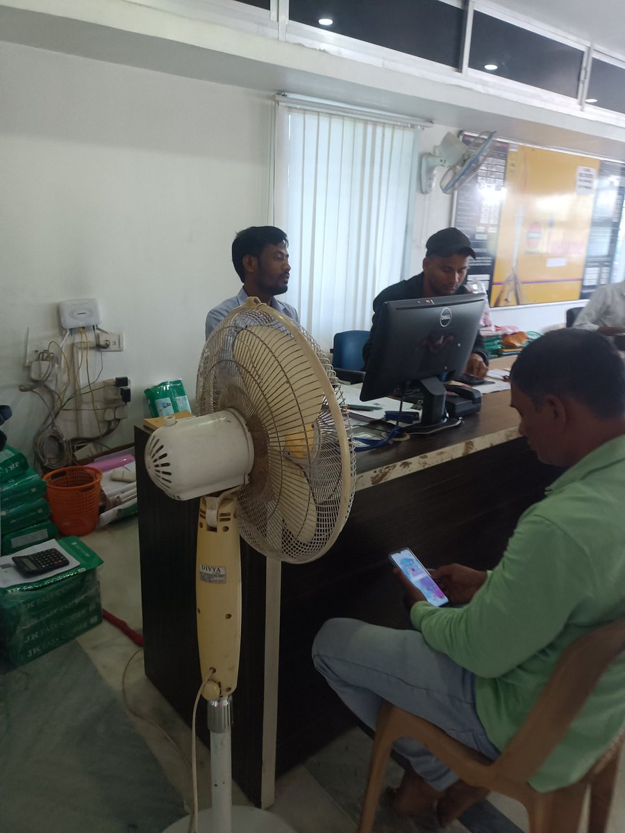 DevajiDas's tweet photo. Concerned about unfair practices by an Indane Gas Agency. Cylinders are being booked through other numbers while genuine consumers are denied delivery.This is illegal and unacceptable. Requesting immediate action to ensure transparency&amp;fair service.

@IndianOilcl @CMO_Odisha https://t.co/aUxucCnBp9