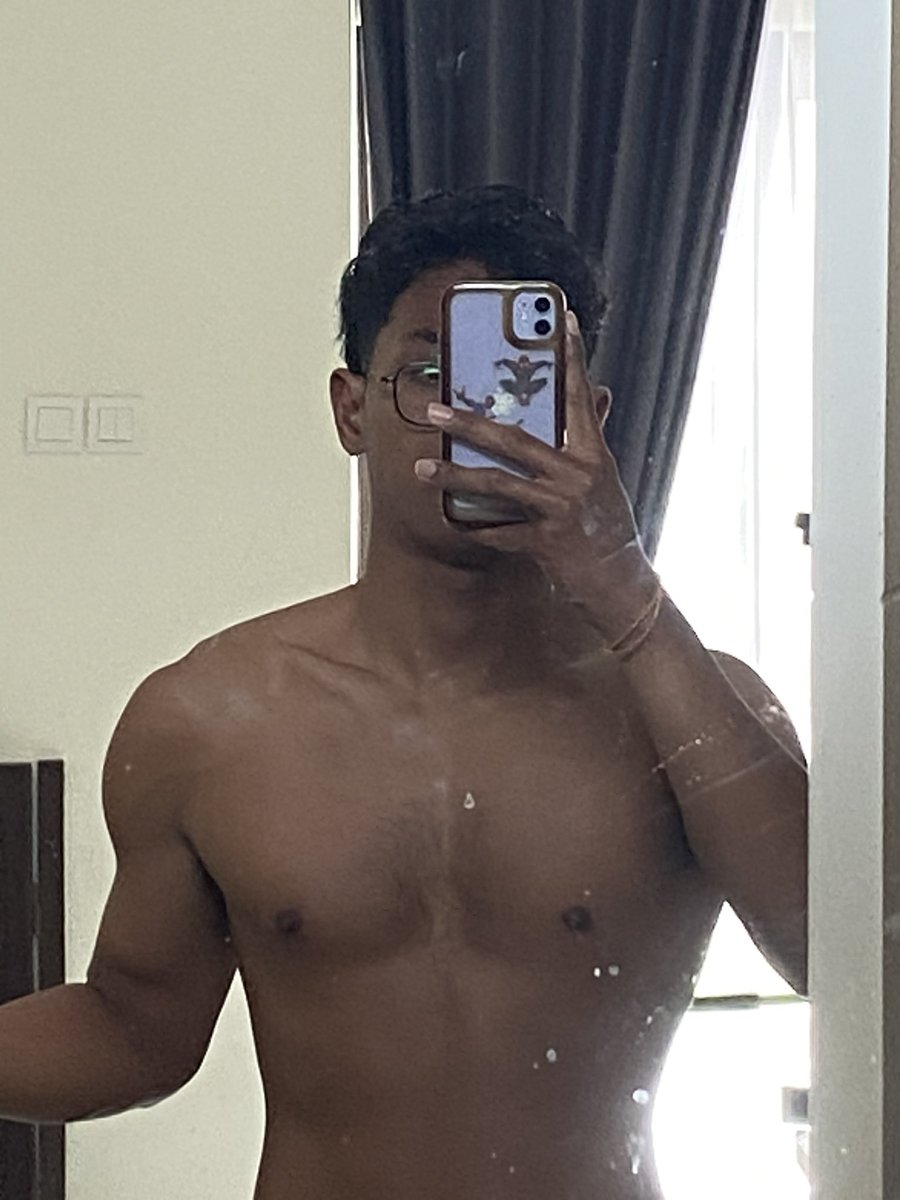 Aarooncameback tweet media