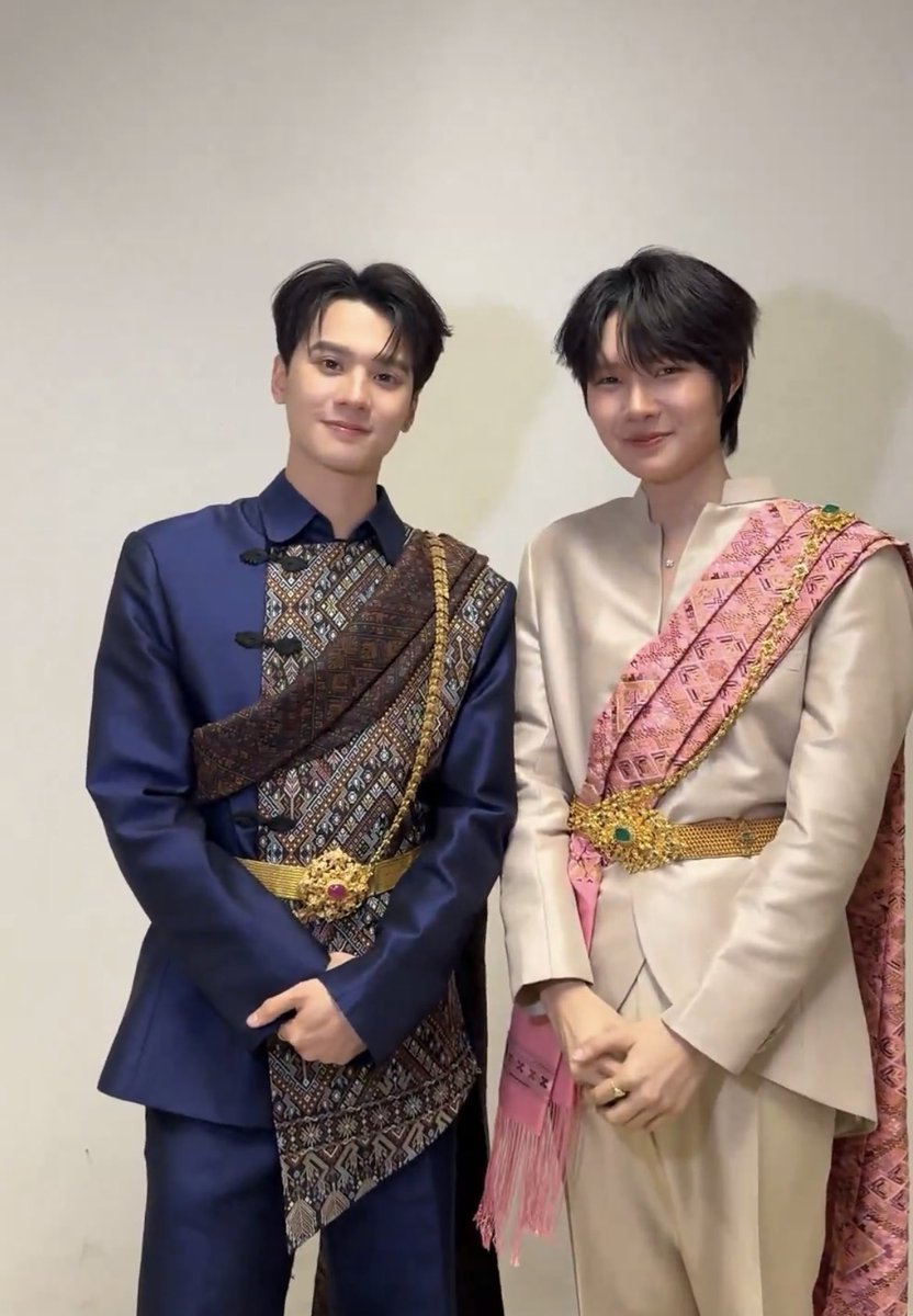 𝒄𝒉𝒆𝒓𝒊𝒆 🥯 tweet media