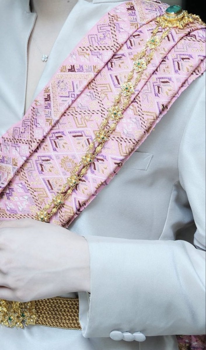 𝒄𝒉𝒆𝒓𝒊𝒆 🥯 tweet media