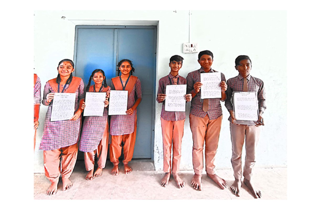 Collector & DM Botad tweet media