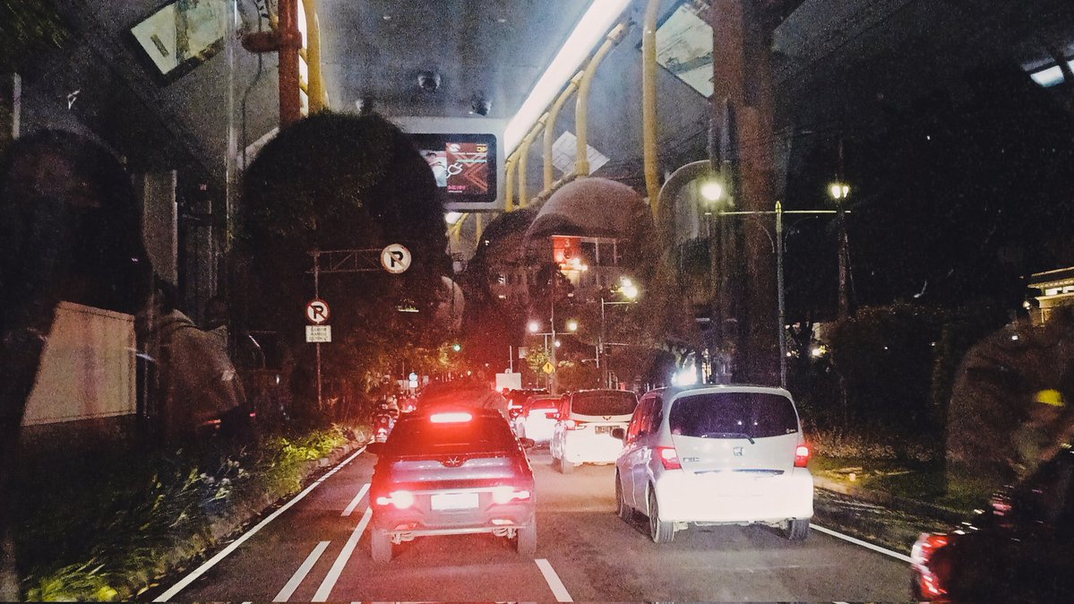 utarakan tweet media