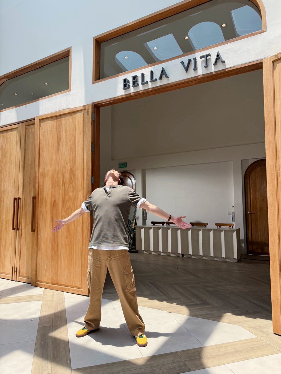 มีสติหน่อยคุณธีร์ Me and Thee tweet media