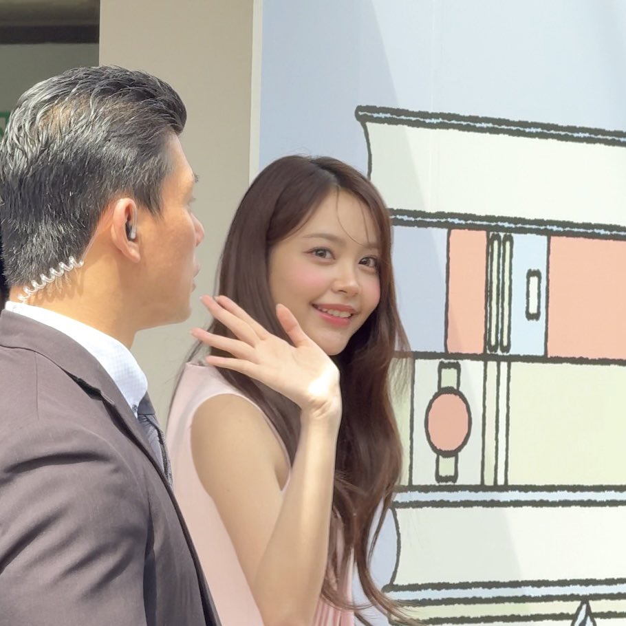 Susano_wizone's tweet photo. 260409 POPUP

カルメンの笑顔ほんと可愛い

#Hearts2Hearts #CARMEN #카르멘 https://t.co/QpMBzHq0pW