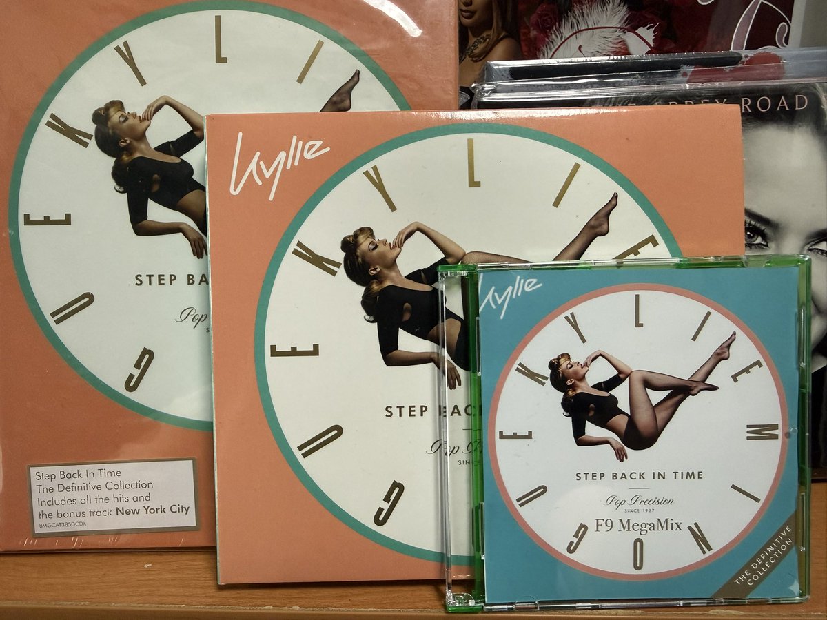 KenTKJapan's tweet image. I made Kylie F9 MegaMix 3”(8cm) mini CD 🕺💃
前からやりたかった
カイリーのF9MegaMixフルバージョンを8cmミニCDに焼いたぜ！！🥹🥰😍
40分以上あるのでMP3CDとして焼きミニCDにフルバージョンで入れる事に成功！
自分で作ったけど可愛い過ぎて死にそう😅
#KylieMinogue #F9MegaMix #8cmCD