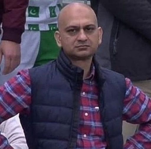 dhansanchay's tweet photo. Me: I want to build long-term wealth
Also me: checks my portfolio every 5 minutes https://t.co/EUe9GQiv8d