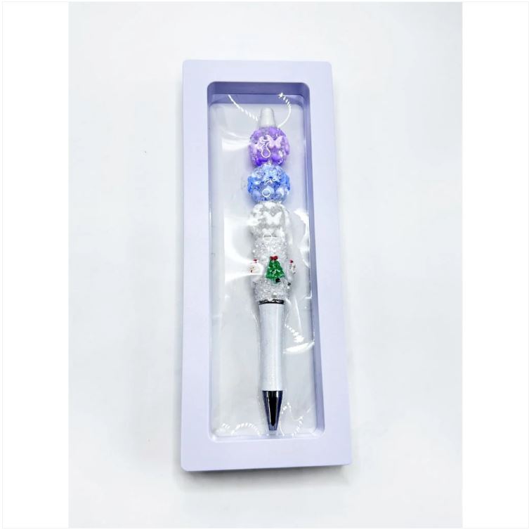 Beadablebliss's tweet image. Showcase your creations in style with this suspension jewelry storage box featuring a rectangular floating frame design and clear PE film. 
#jewelrystorage #displaybox #floatingframe #handmadeaccessories 
For Shop Visit: beadablebliss.com/products/suspe…