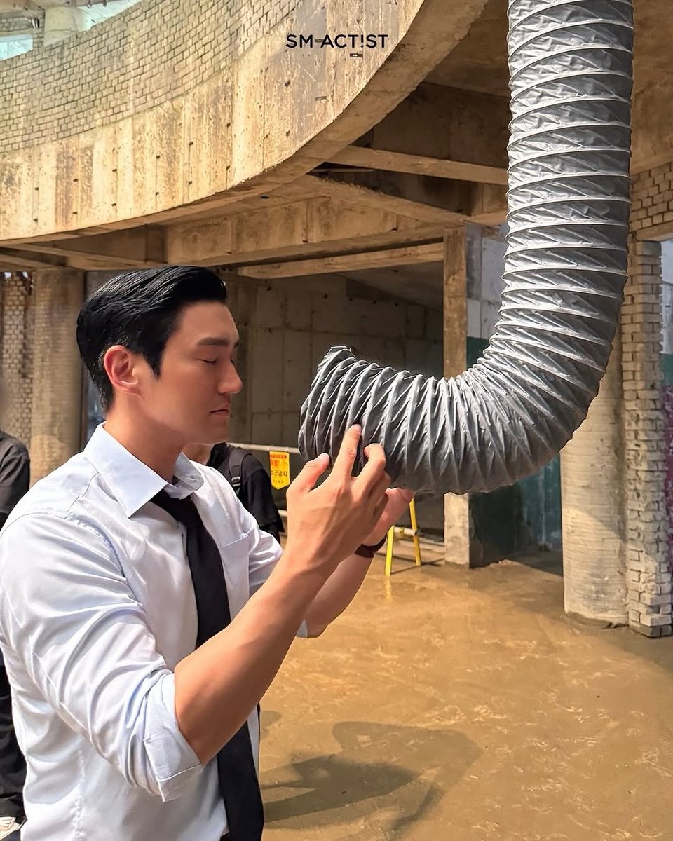 About Siwon tweet media