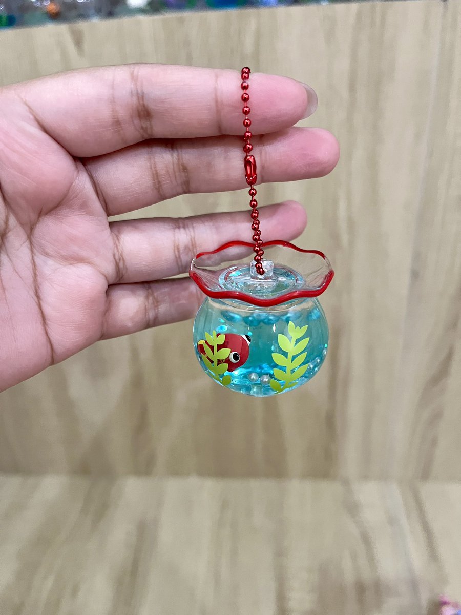 lovelyhateu's tweet photo. WTS Aquarium fish tank keychain
Pic 1&amp;2: 150k
Pic 3: 100k
Pic 4: 70k

Dom bandung, bisa co oyen full/split (exclude admin fee) https://t.co/FPmPqhDkd1