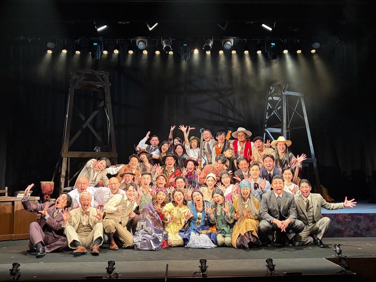 urko_i's tweet photo. #サルメカンパニー
#水の間の子供たち

春だな〜、とぼーっとしてたら終演から1週間以上が経過しておりました。
うっかりちゃっかり！

ご来場頂いた全てのお客様に感謝を。
関わってくれた全ての方に祈りを。
最高のチームで自信を持ってお届けできる演劇が創れて幸せです。
ありがとうごさいました！ https://t.co/F0myNK47Ie